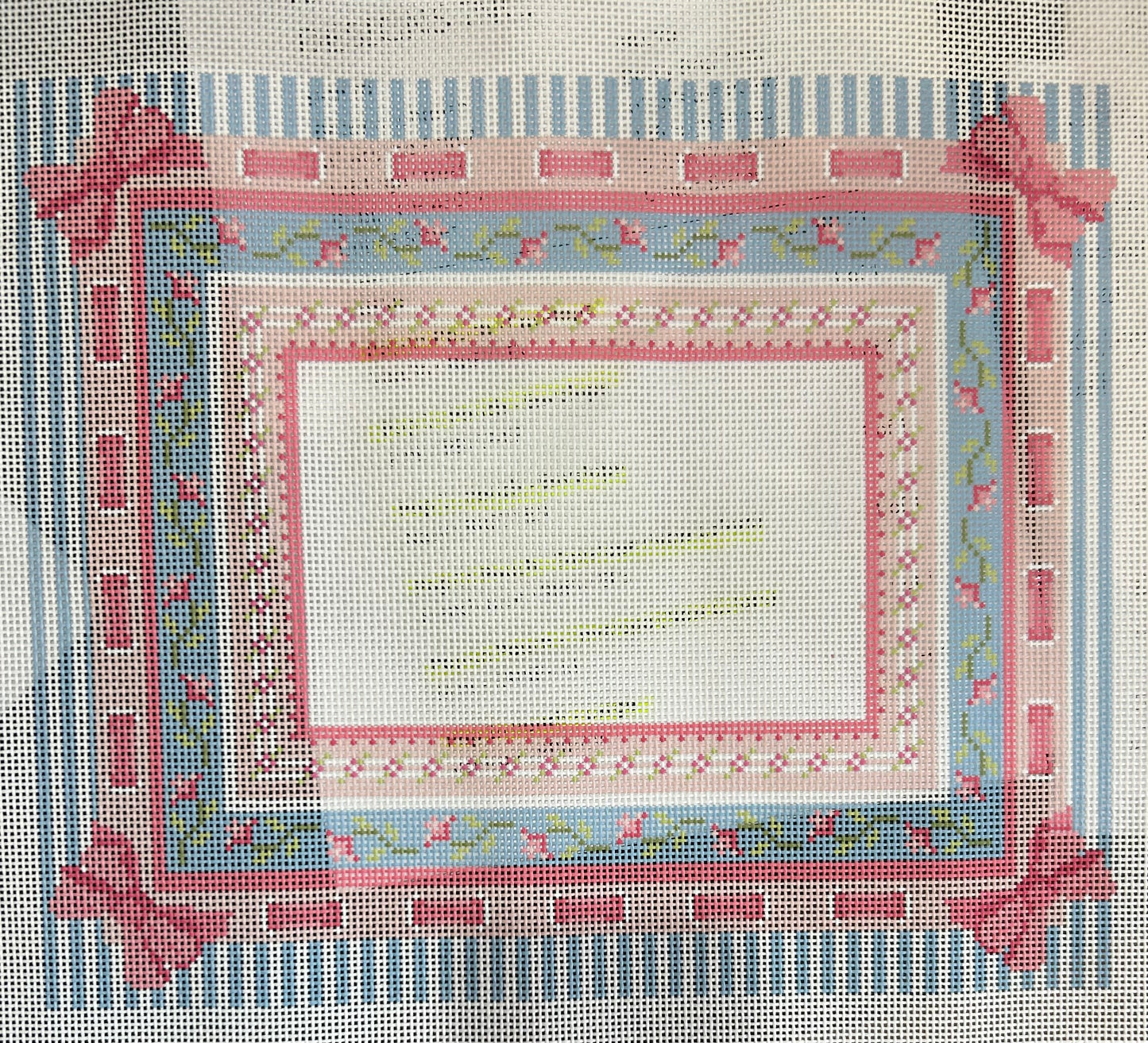 Frilly Lilly frame