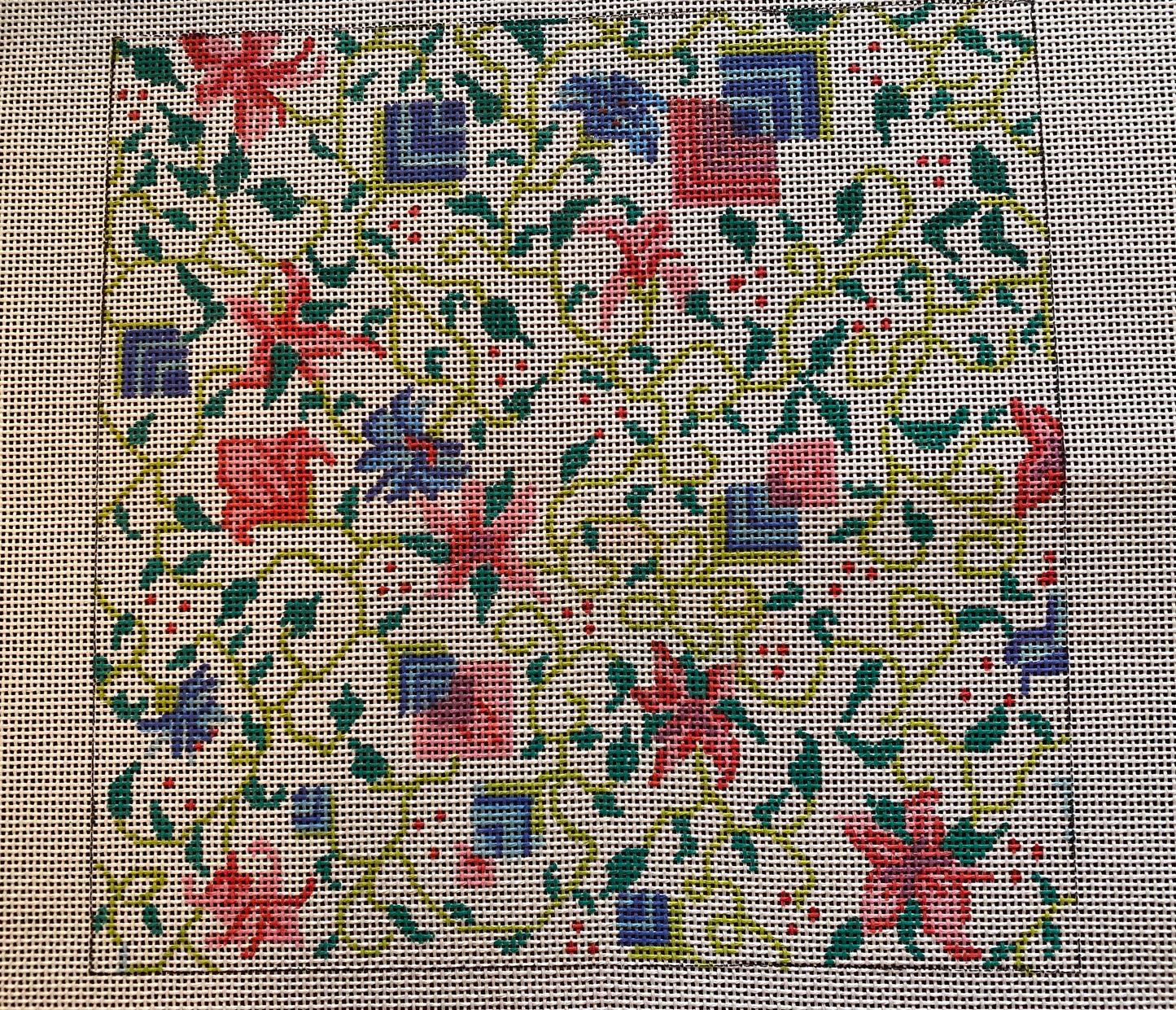 Gartin Custom floral white