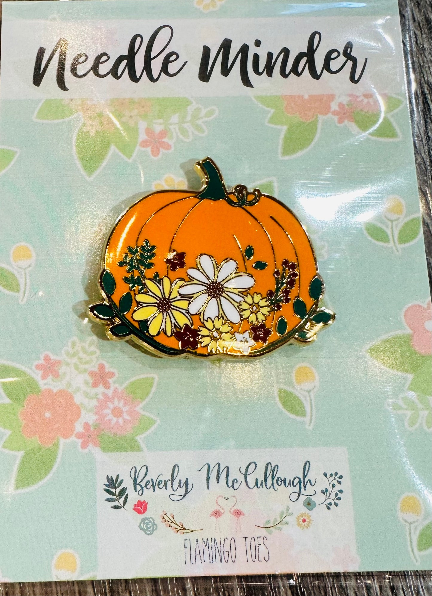 Floral Pumpkin Magnetic Needleminder