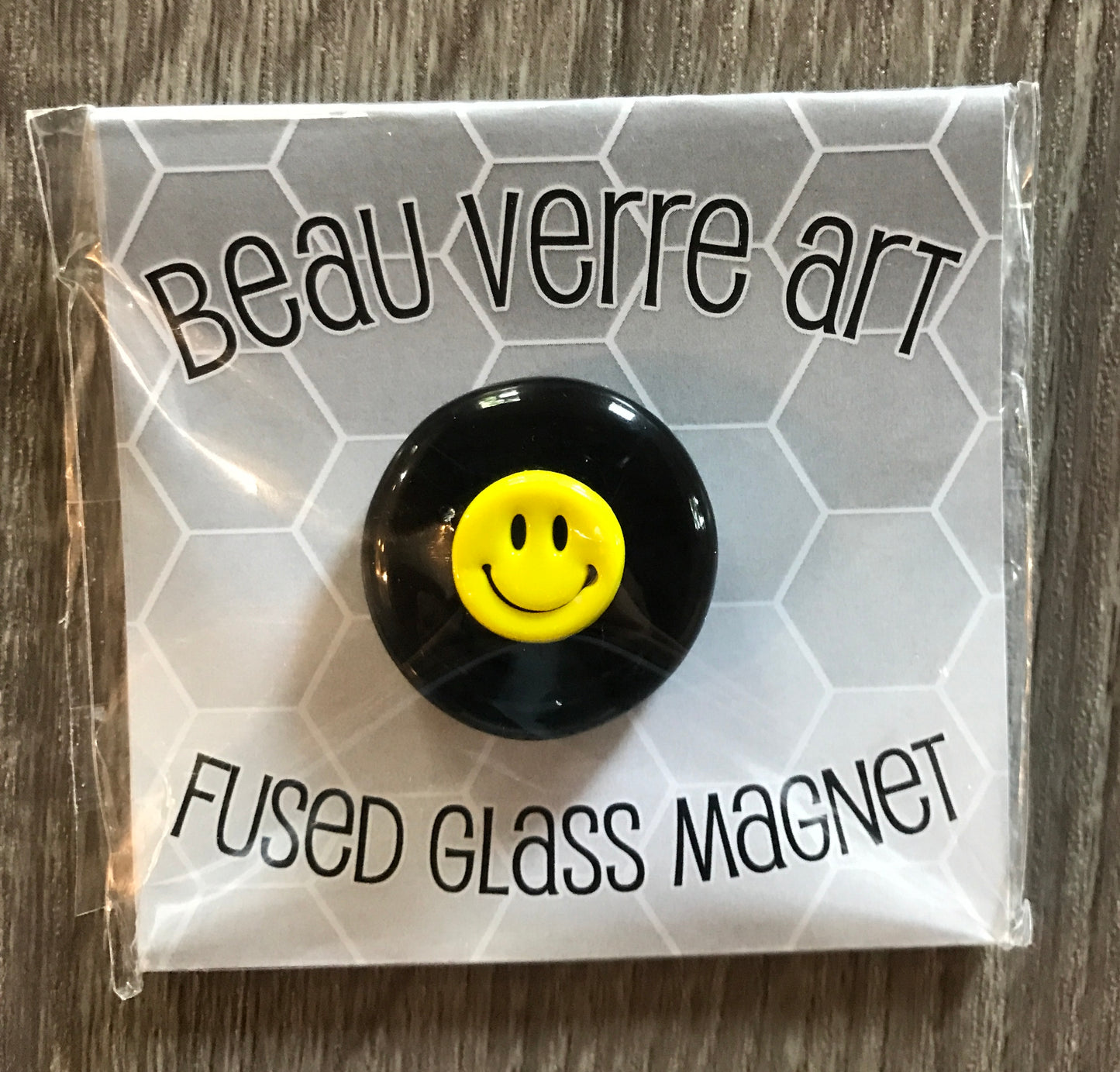 Smiley Face Glass Needle Minder