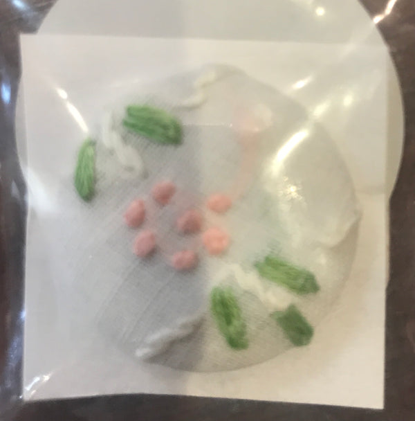 Embroidered Needleminder Small