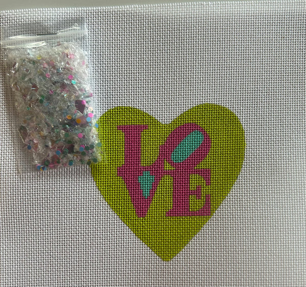 Heart Mini w/clear dome/confetti - LOVE sign