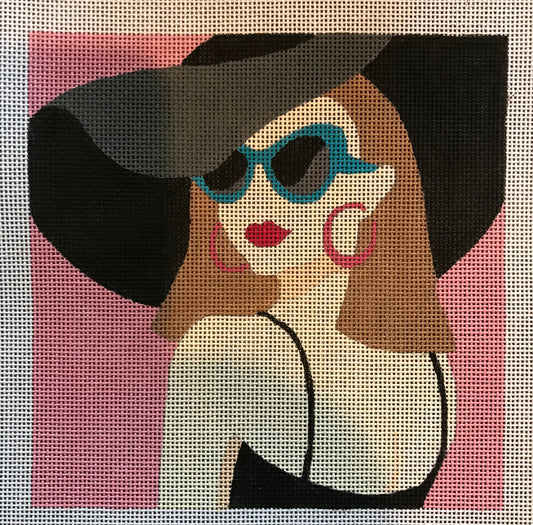 Femmes In Black Hat