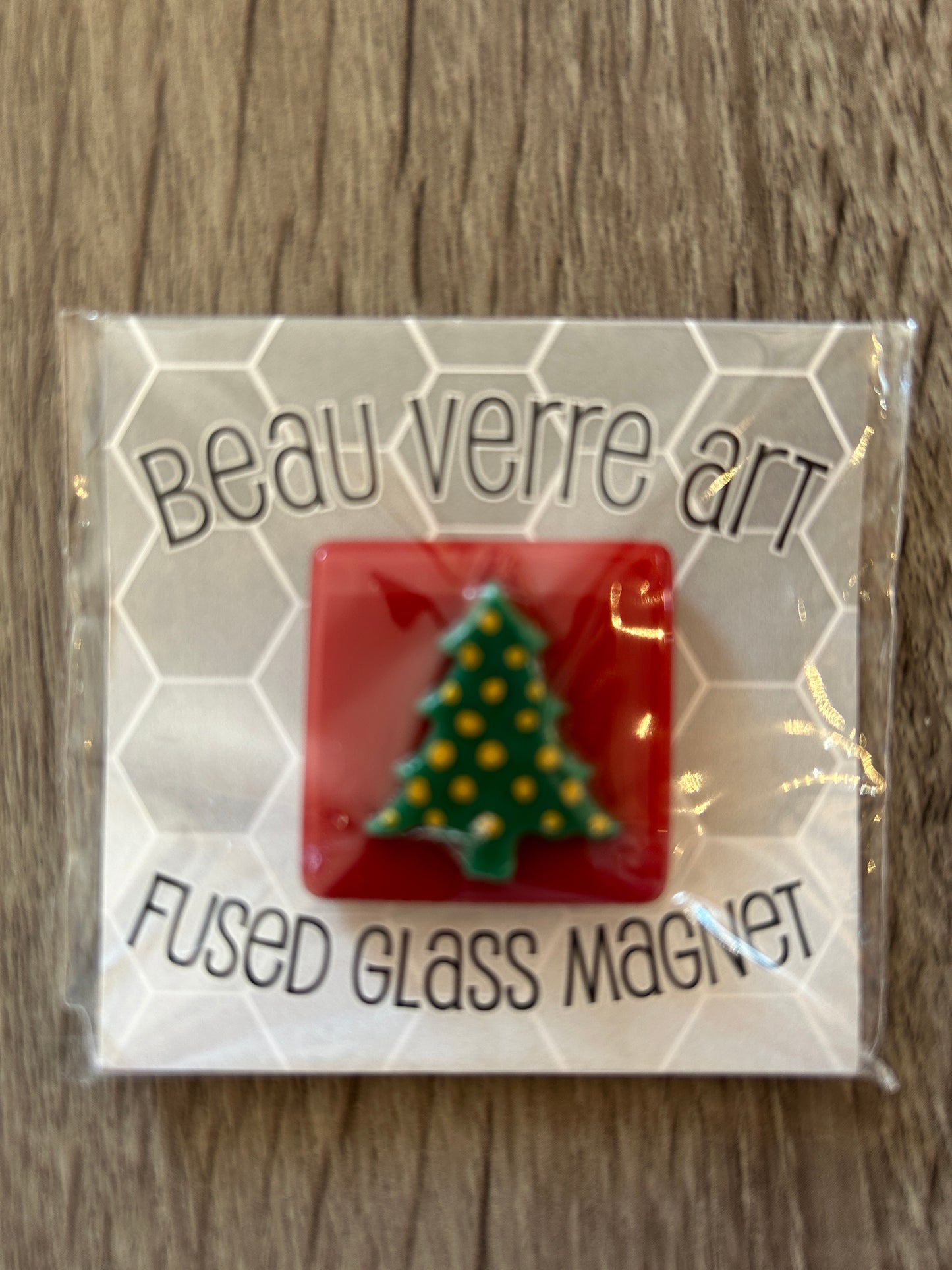 Christmas Tree Fused Glass Needleminder red