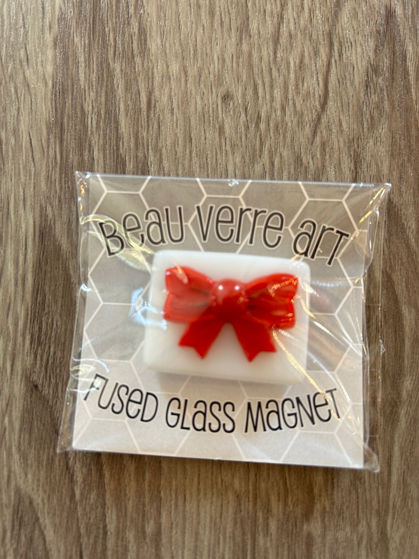 Red Bow Fused Glass Needleminder