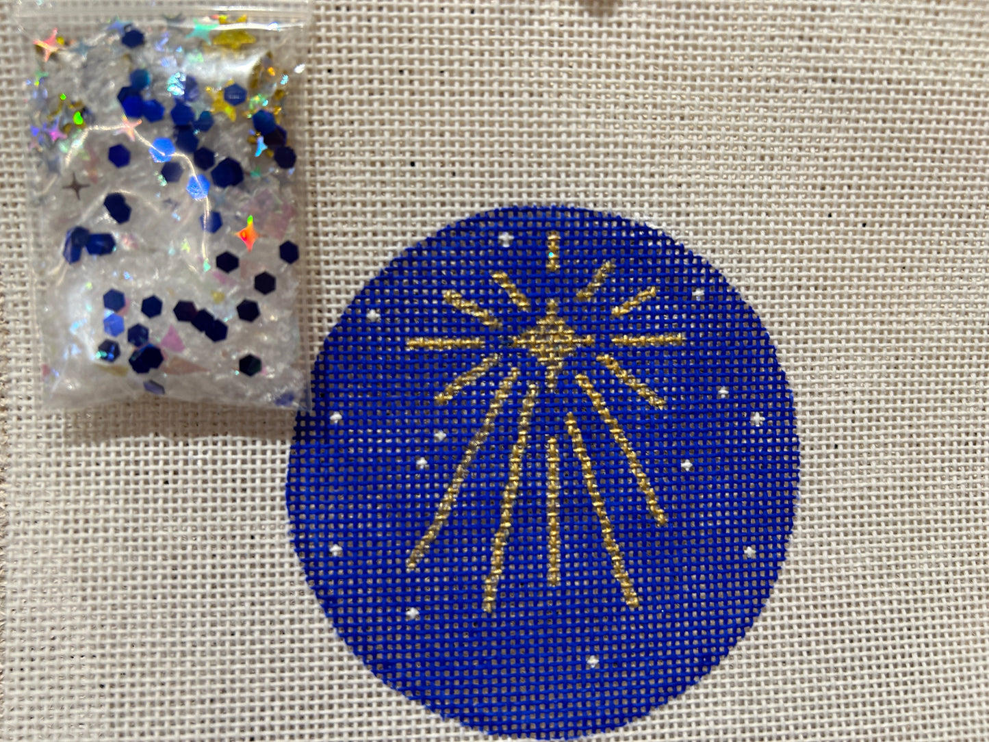 Star of Bethlehem on Night Sky w/Clear Dome & Confetti