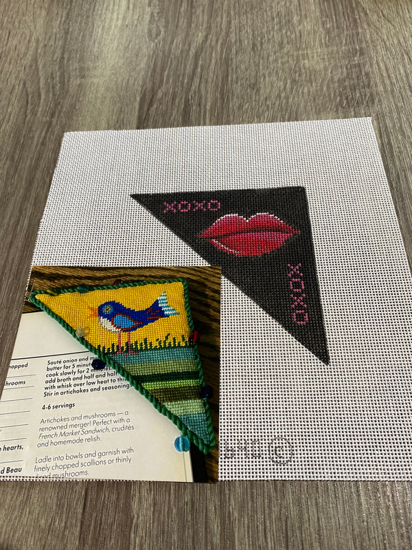 Lips triangle bookmark