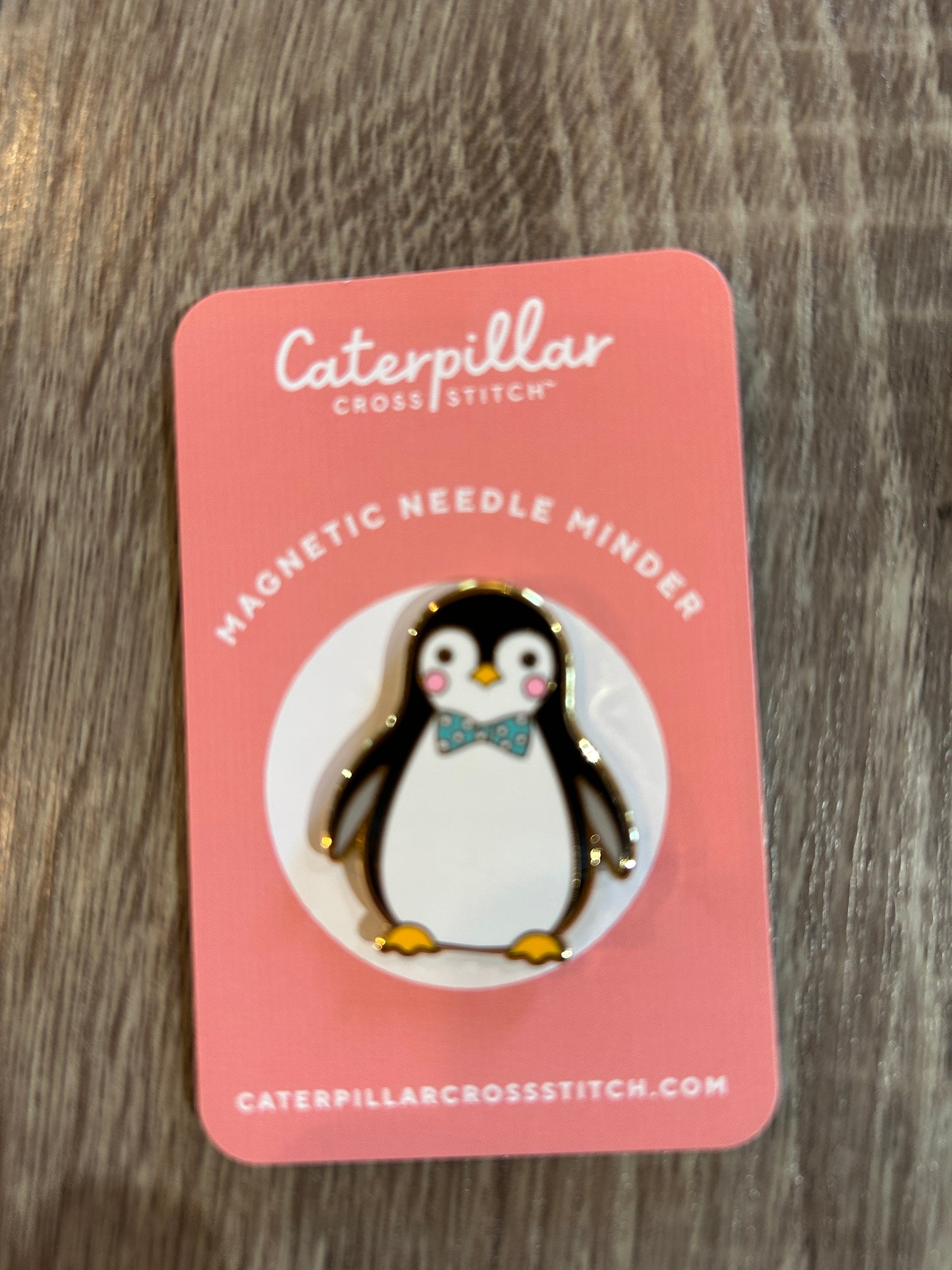 Penguin Needleminder