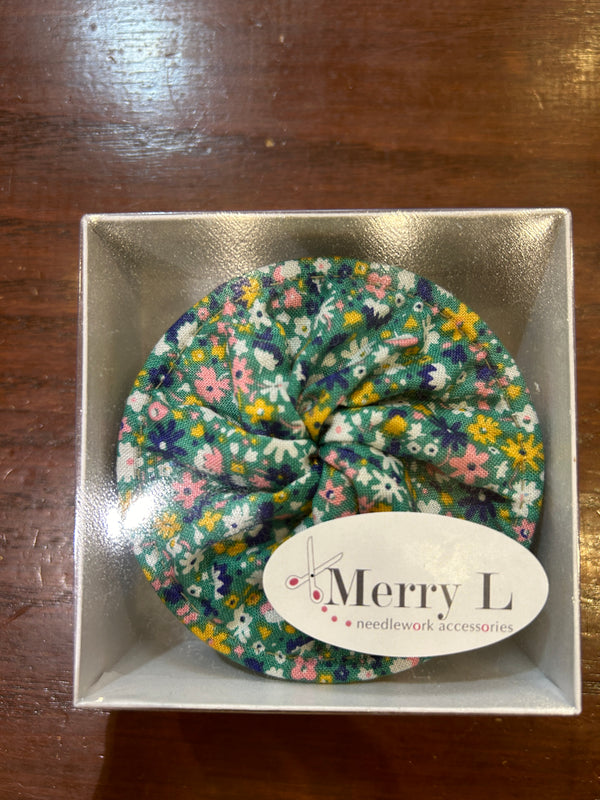 Collapsible Thread Catcher