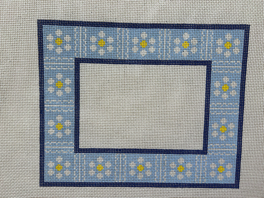 Blue Scallop Daisy Frame